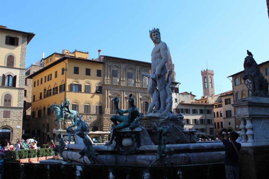 Découverte de la Piazza della Signoria : un voyage à travers l'histoire et la culture italienne
